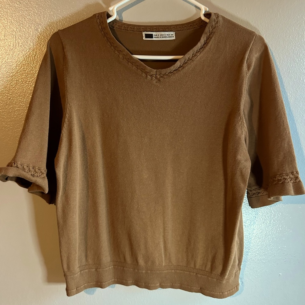 Brown/ tan top